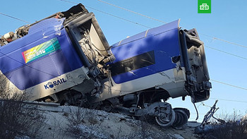 В Южной Корее скоростной пассажирский поезд сошел с рельсов